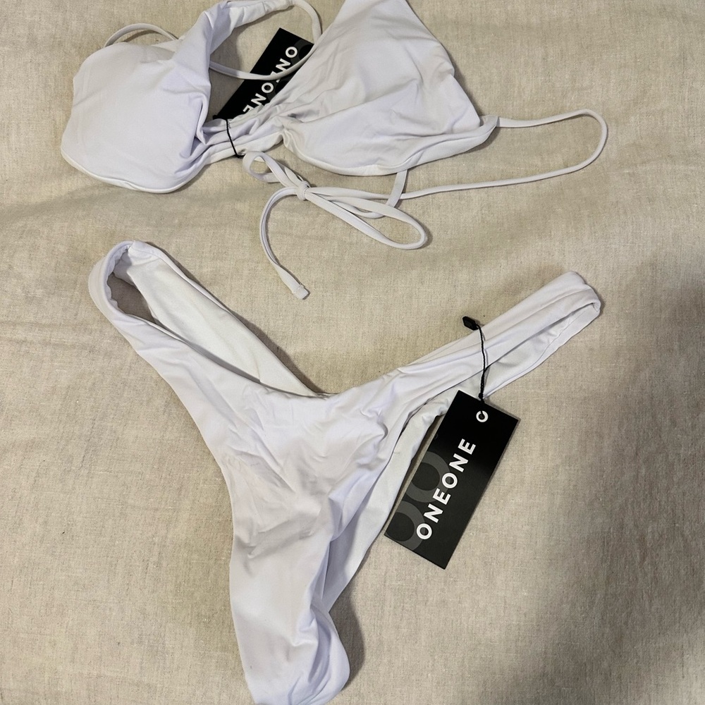 OneOne White Bikini Set - Picture 2 of 4